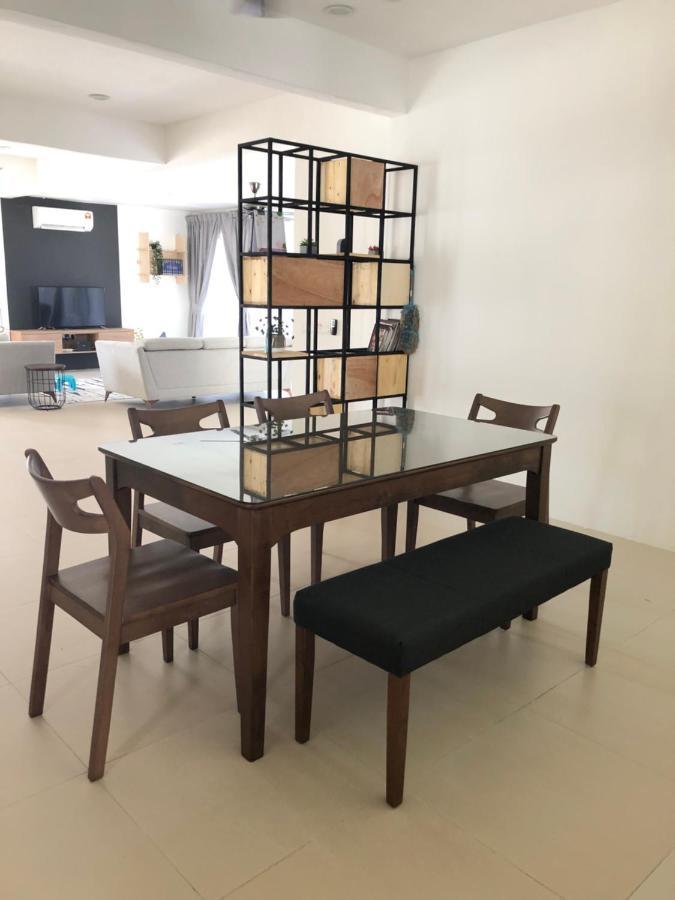 Nur Villa Sg Soi Musslimm Only Kuantan Eksteriør bilde