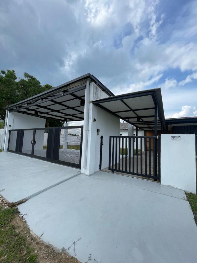 Nur Villa Sg Soi Musslimm Only Kuantan Eksteriør bilde